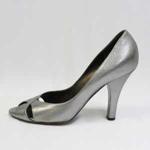 Theory Metallic Silver Crossed Peep-Toe Pump Heel